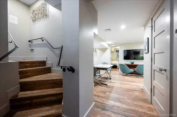 47 E Penn ST #Lower, Long Beach, NY 11561