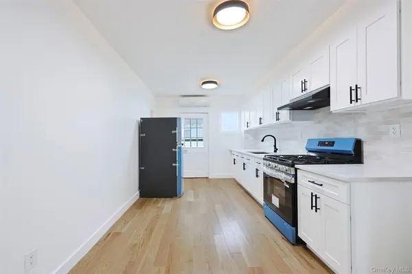 14936 Ash AVE, Flushing, NY 11355