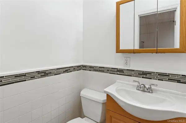 14 Bayville AVE #4, Bayville, NY 11709