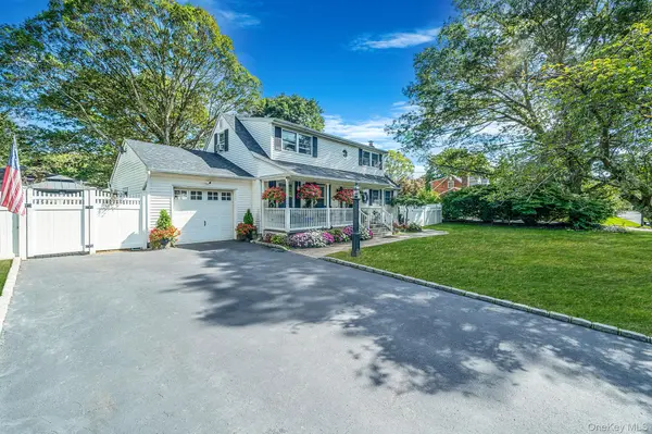 309 Harrison AVE, Miller Place, NY 11764