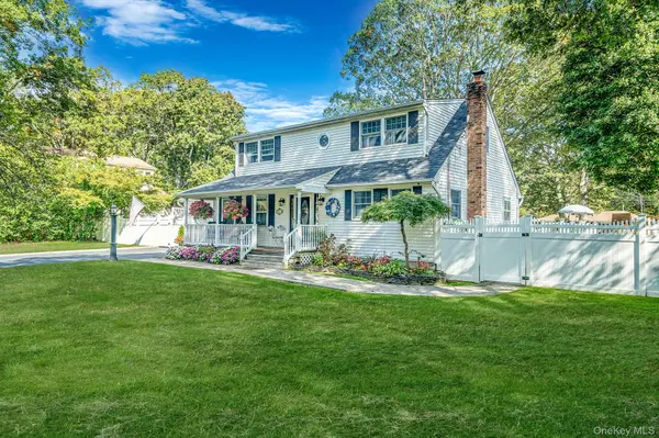 309 Harrison AVE, Miller Place, NY 11764
