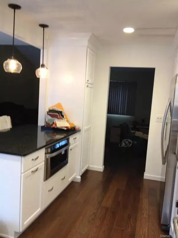 348 W 24th ST, Deer Park, NY 11729