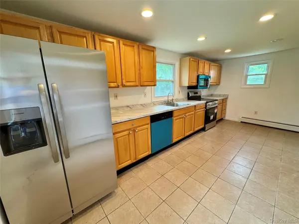 431 Violet AVE, Poughkeepsie, NY 12601