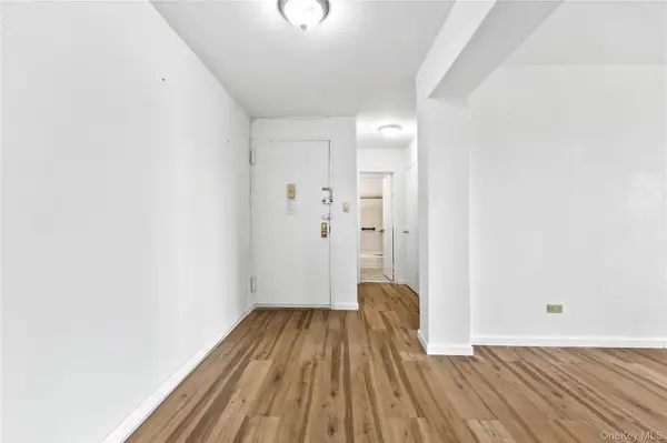 210-50 41st AVE #5C, Bayside, NY 11361