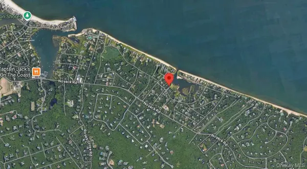 13 Lake DR, Southampton, NY 11968
