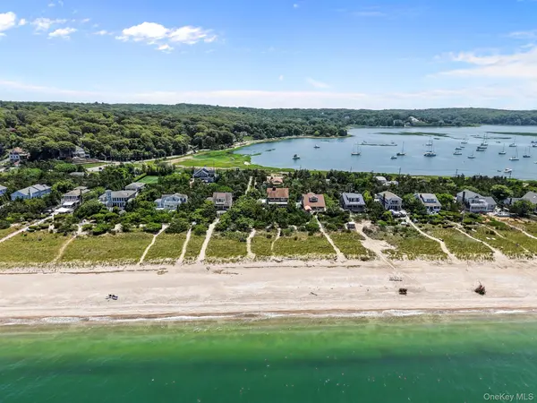 141 Harbor Beach RD, Mount Sinai, NY 11766