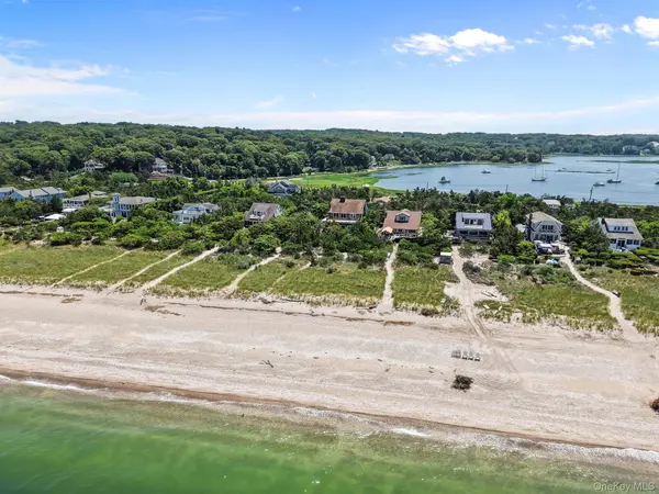 141 Harbor Beach RD, Mount Sinai, NY 11766