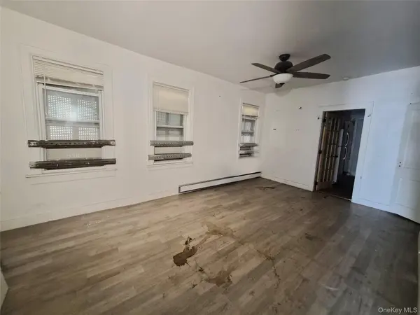 11140 148th ST, Jamaica, NY 11435