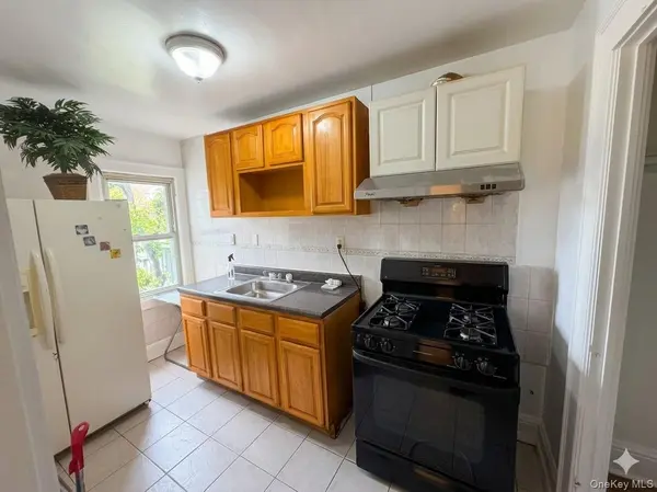 8735 165th ST, Jamaica, NY 11432