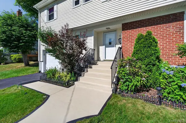 11 Oakridge RD, White Plains, NY 10607