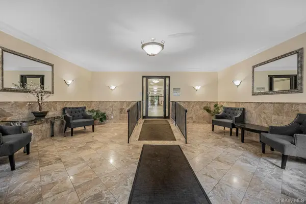42 Barker AVE #2B, White Plains, NY 10601
