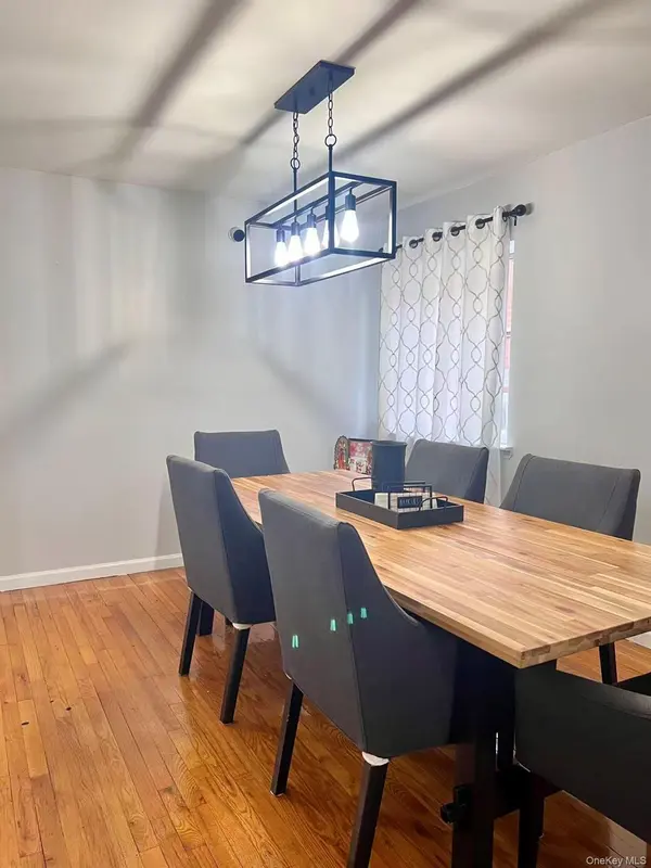 7703 58th AVE, Middle Village, NY 11379