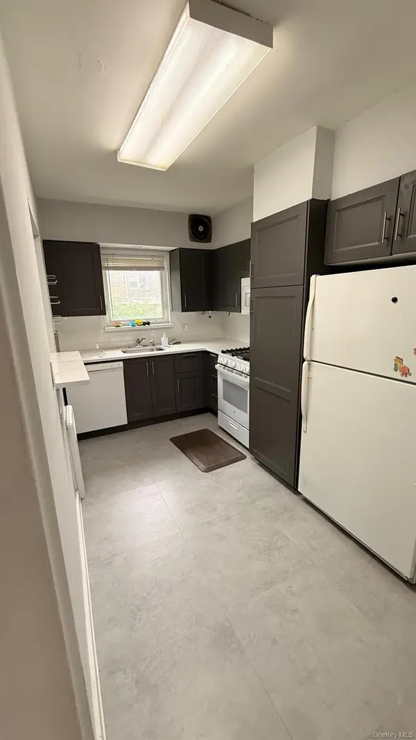 140-45 69th AVE, Kew Garden Hills, NY 11367