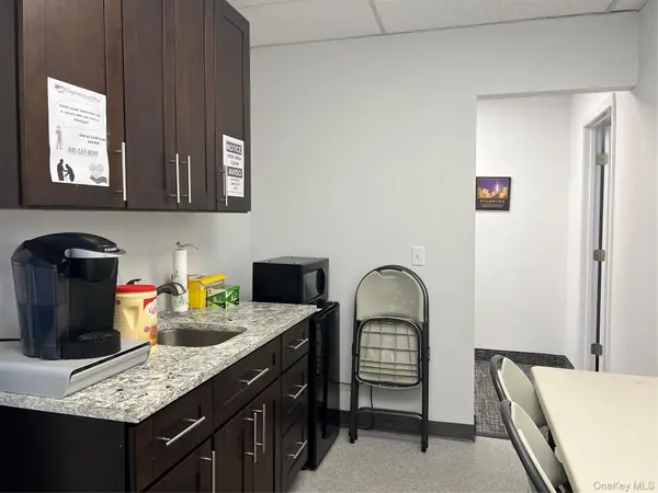 15 Glen ST #101, Glen Cove, NY 11542