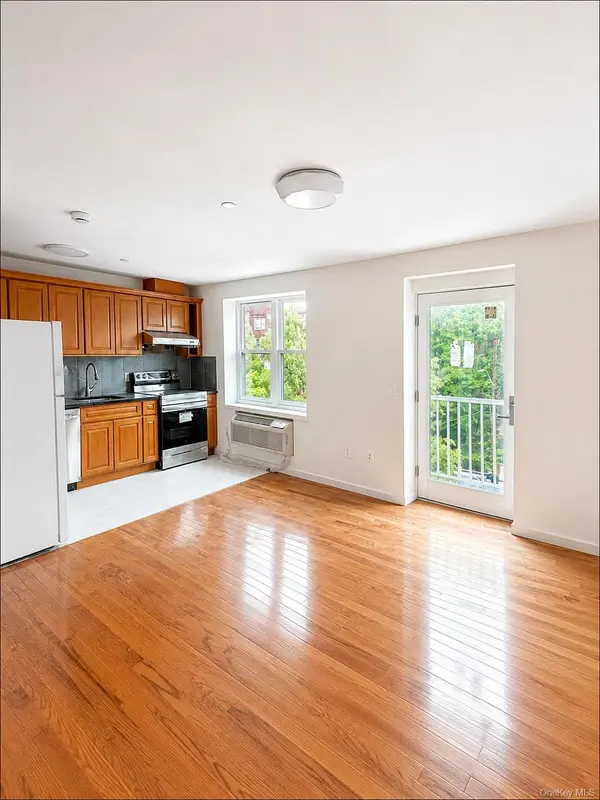 8713 Homelawn ST #5, Jamaica Estates, NY 11432