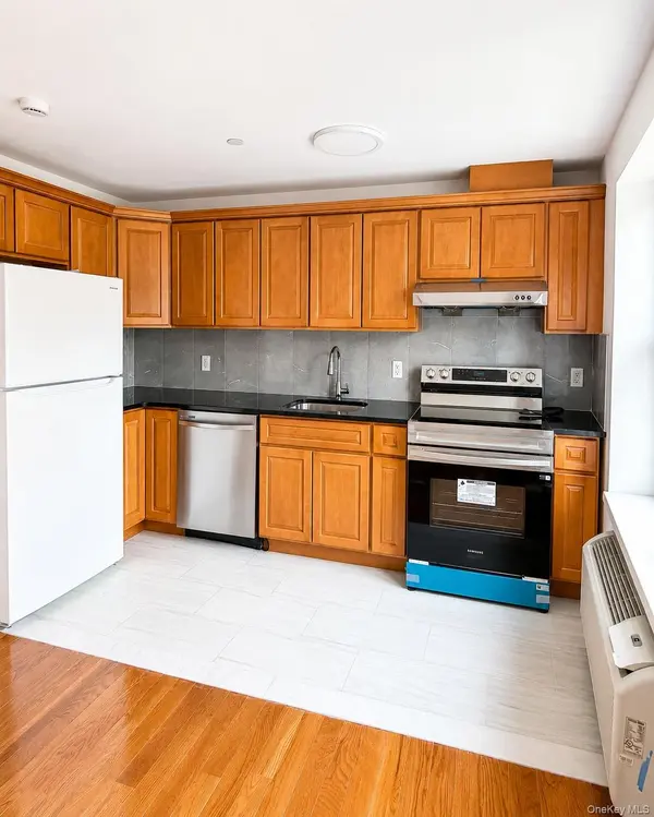 8713 Homelawn ST #8, Jamaica Estates, NY 11432