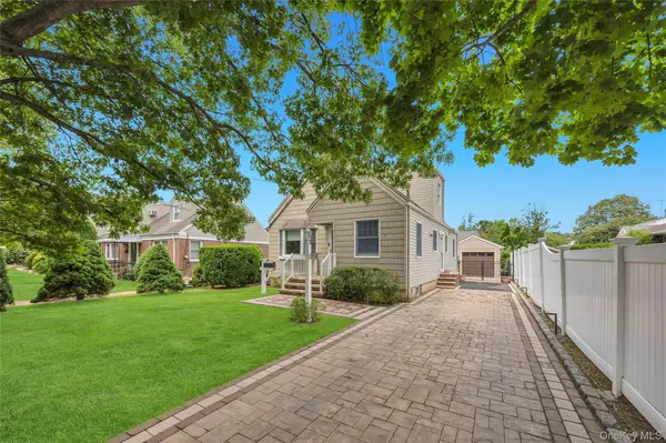 2518 Harvey AVE, Oceanside, NY 11572