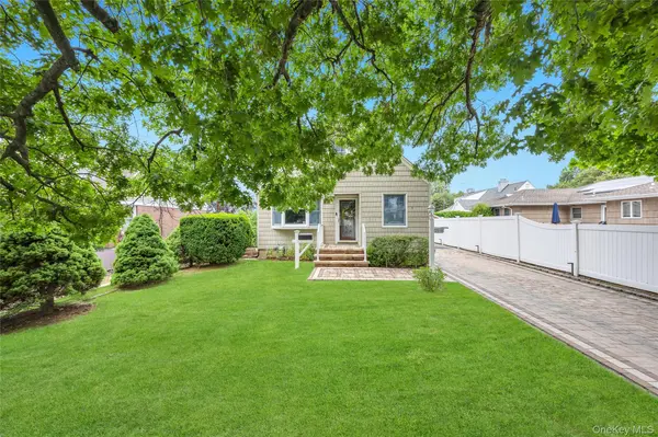 2518 Harvey AVE, Oceanside, NY 11572