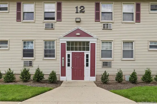 324 Post AVE #12L, Westbury, NY 11590