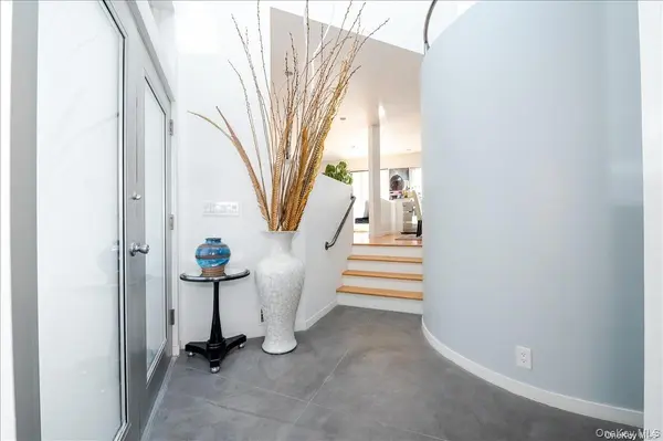 17 New York AVE #House, Long Beach, NY 11561