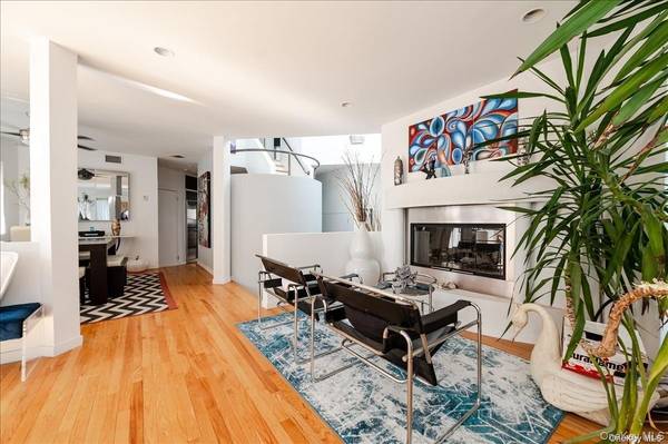 17 New York AVE #House, Long Beach, NY 11561