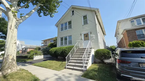 147-23 23rd AVE, Whitestone, NY 11357