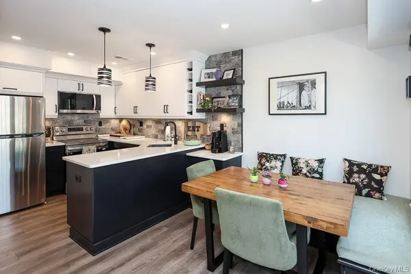 107 Whalers CV, Babylon, NY 11702