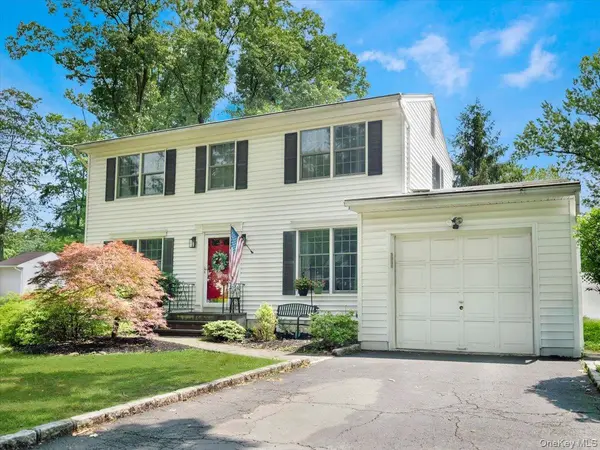 44 Oriole ST, Pearl River, NY 10965