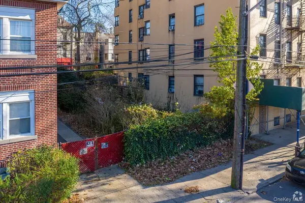 3754 Bronx BLVD, Bronx, NY 10467