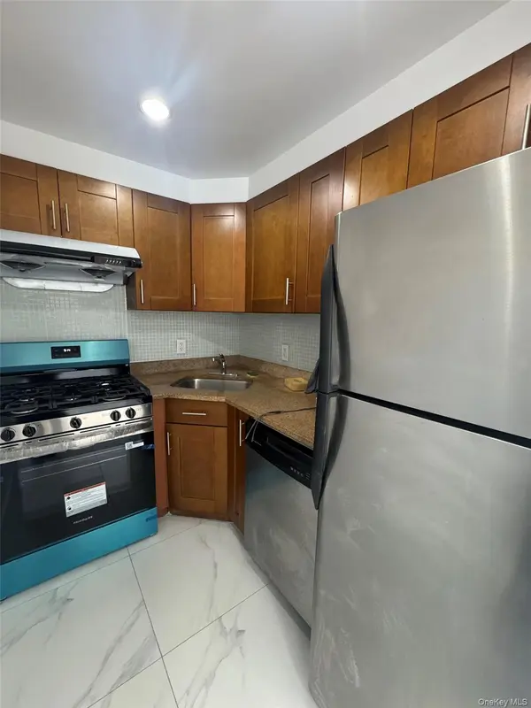 38-34 Parsons BLVD #PH-D, Flushing, NY 11354