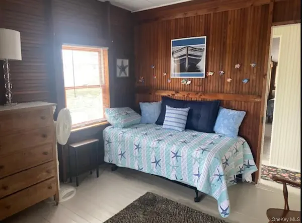 919 Evergreen WALK, Ocean Beach, NY 11770
