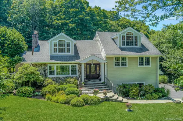 22 Garey DR, Chappaqua, NY 10514