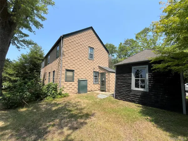 174 Railroad AVE, Saint James, NY 11780