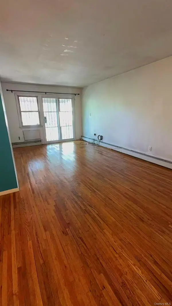94-18 53rd AVE, Elmhurst, NY 11373