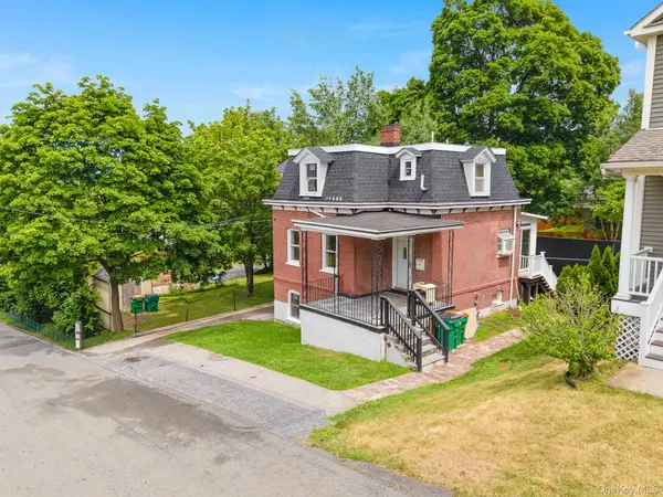 10 Robinson ST, Beacon, NY 12508