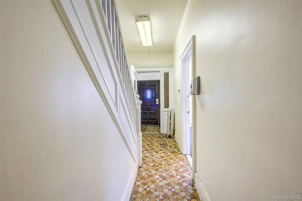 4807 Fort Hamilton Pkwy, Brooklyn, NY 11219