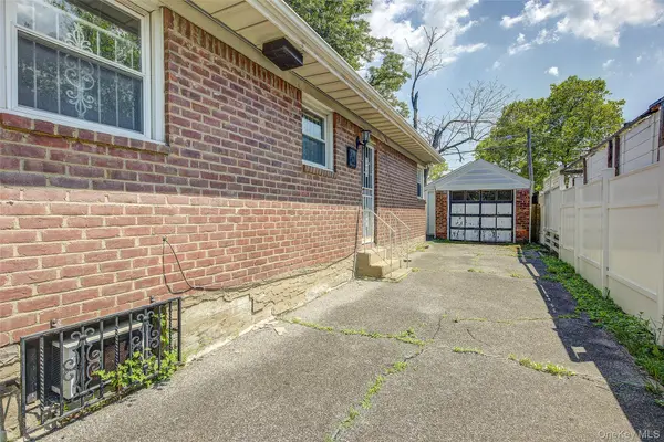 227-12 53rd AVE, Bayside, NY 11364