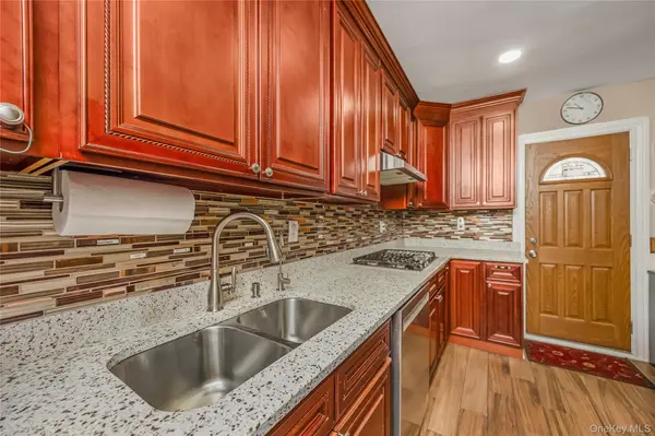 17316 Jewel AVE, Fresh Meadows, NY 11365