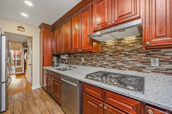 17316 Jewel AVE, Fresh Meadows, NY 11365