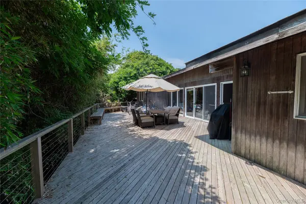27 Ontario ST, Ocean Bay Park, NY 11770