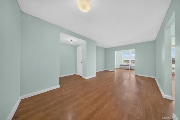 51-33 Goldsmith ST #7G, Elmhurst, NY 11373
