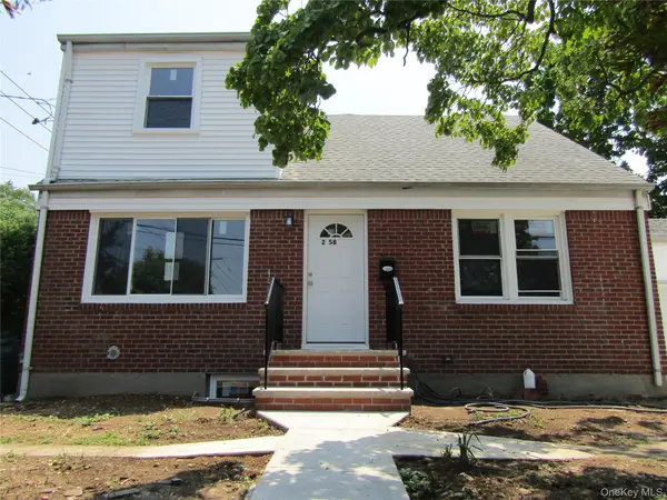 258 Brown AVE, Hempstead, NY 11550