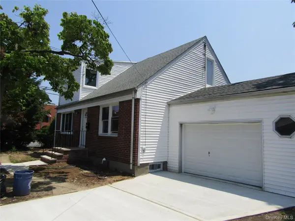 258 Brown AVE, Hempstead, NY 11550
