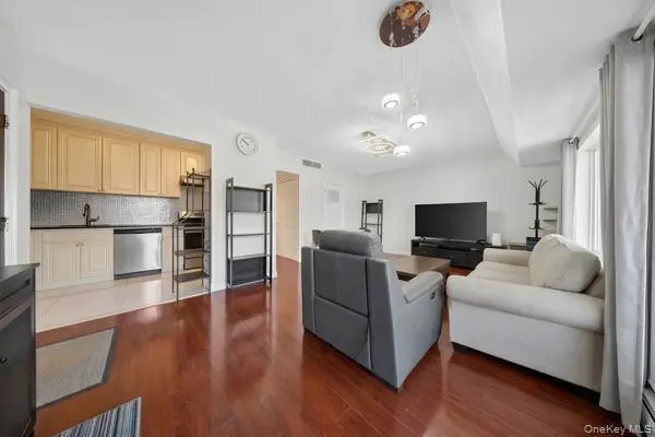 5-38 115th Street #538F, College Point, NY 11356