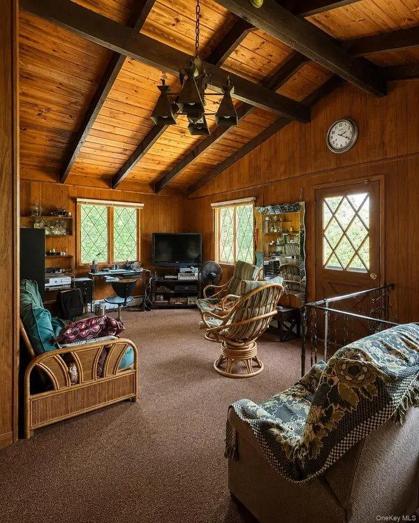 177 Davos RD, Woodridge, NY 12789