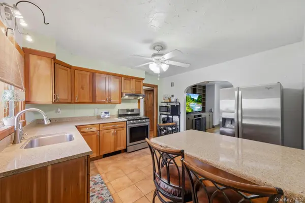 3589 State Route 52, Pine Bush, NY 12566