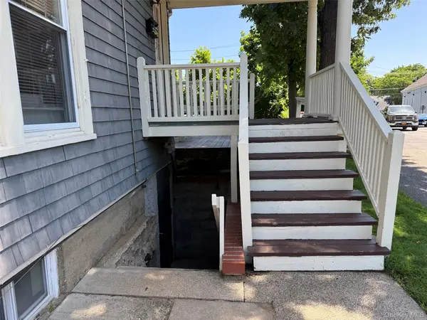 162 Laurel AVE, Northport, NY 11768