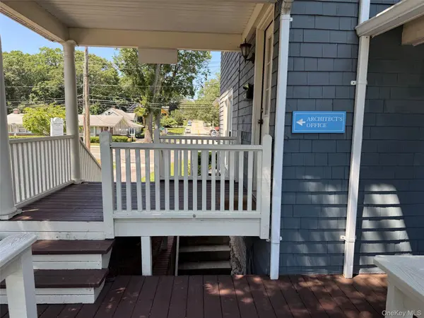 162 Laurel AVE, Northport, NY 11768