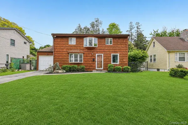 18 Miller TER, White Plains, NY 10607