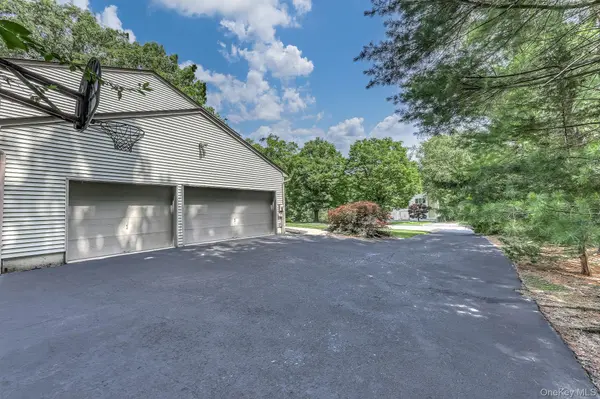 5 Zeck CT, Suffern, NY 10901